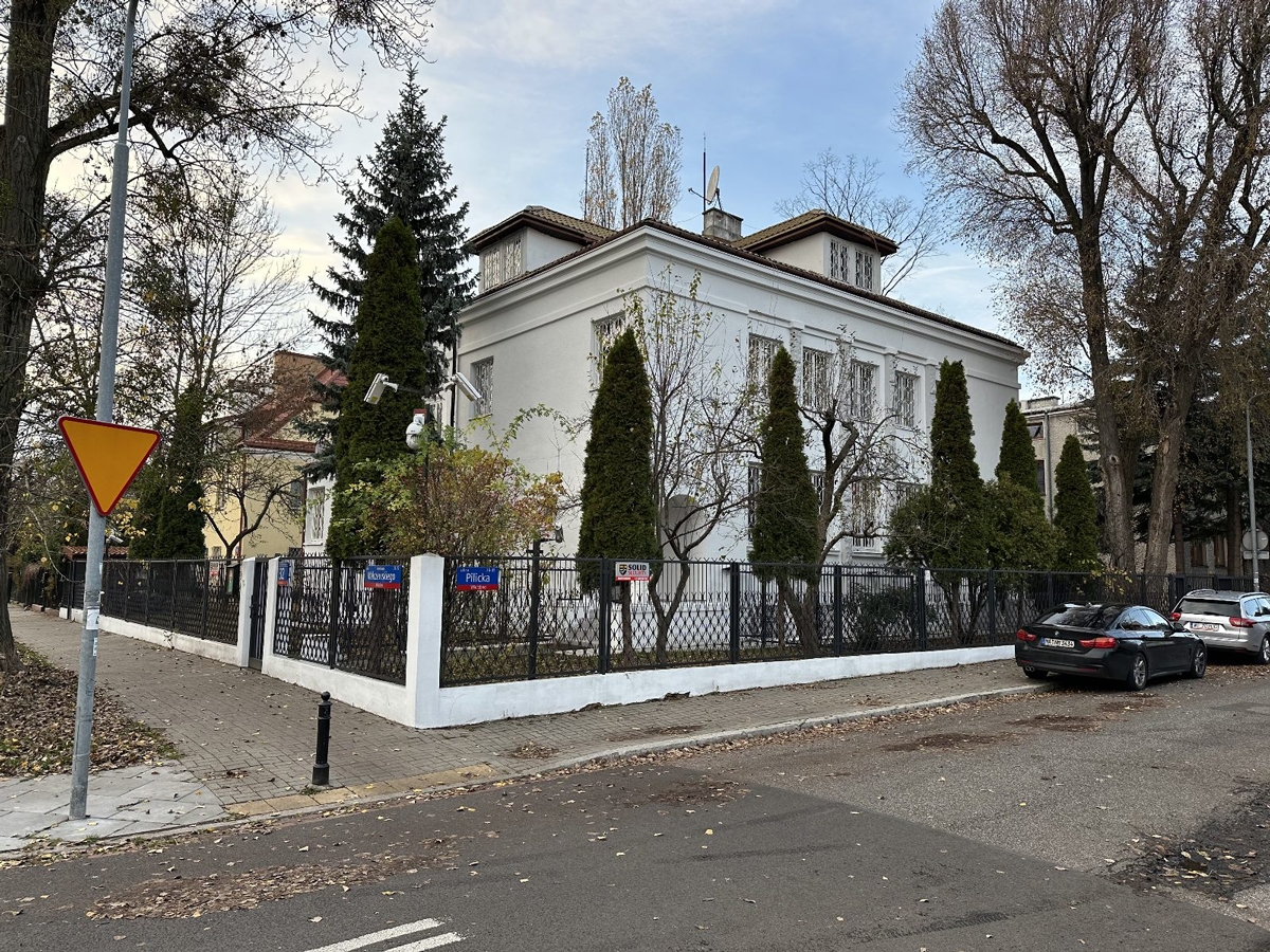 YUNUS EMRE ENSTİTÜSÜ POLONYA / VARŞOVA BİNASI RETORASYON UYGULAMA PROJESİ VE TEŞRİFATININ TASARIM VE İMALATI