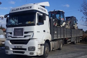 Unsere Bagger sind auf dem Weg ins Erdbebengebiet